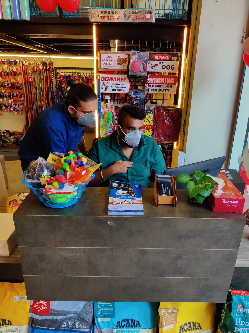 FURRY WAGS CLUB(An Absolute Pet Store)